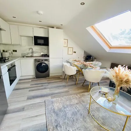 Apartment In Stepney Green